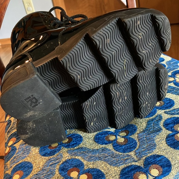 iRi black patent leather boots! 🖤 - Picture 6 of 14